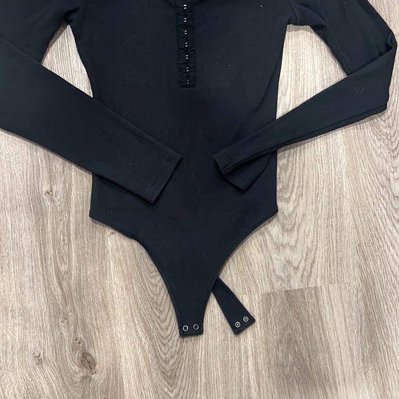 Abercrombie & Fitch Long-Sleeve Henley Bodysuit - Picture 3 of 4